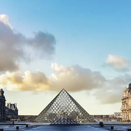 Marais Louvre Luxury New 2br Full Ac By Melvane Paris