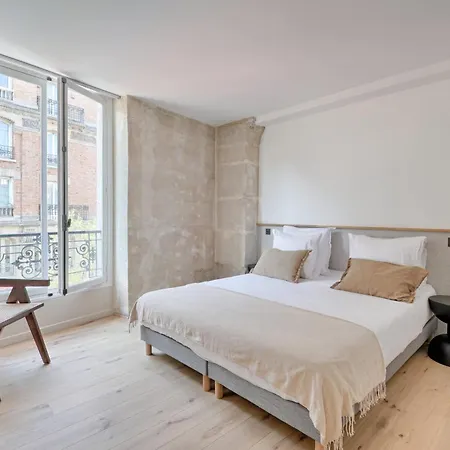 Marais Louvre Luxury New 2br Full Ac By Melvane *