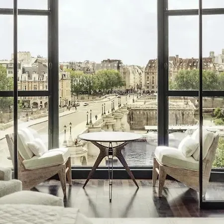 Marais Louvre Luxury New 2br Full Ac By Melvane